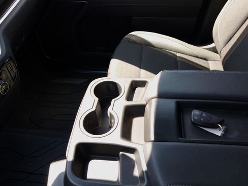 Used 2023 Chevrolet Silverado 1500 LT image 23