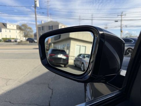 Used 2018 BMW 530i xDrive image 32