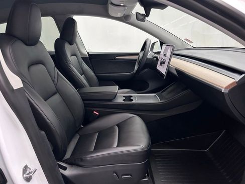Used 2023 Tesla Model Y Long Range image 17