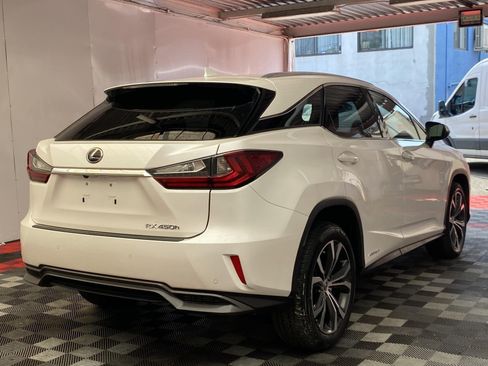 Used 2018 Lexus RX 450h AWD w/ Premium Package image 6
