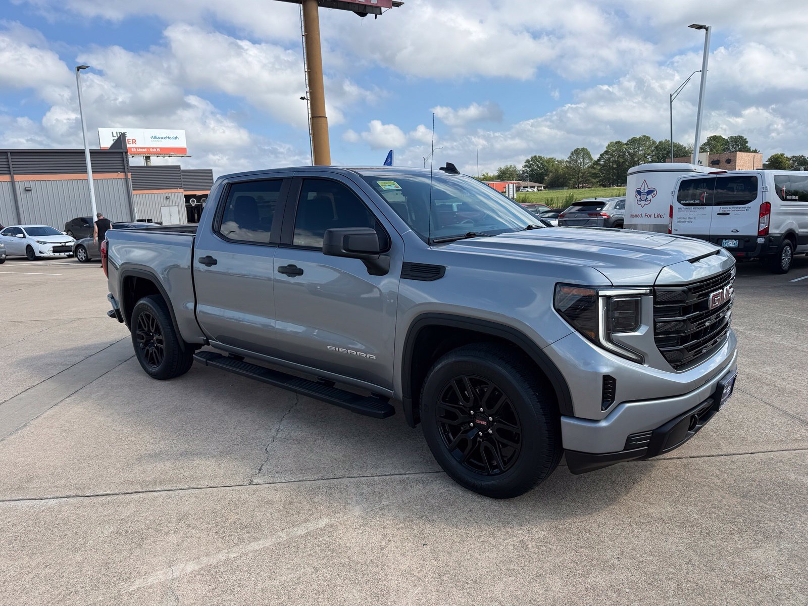 Used 2023 GMC Sierra 1500 Pro w/ Graphite Edition RWD image 3