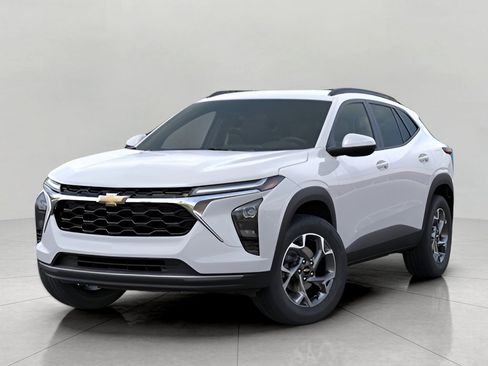 New 2026 Chevrolet Trax LT w/ Driver Confidence Package FWD image 8