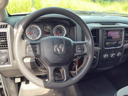 Used 2019 RAM 1500 Tradesman w/ Power & Remote Entry Group RWD image 13