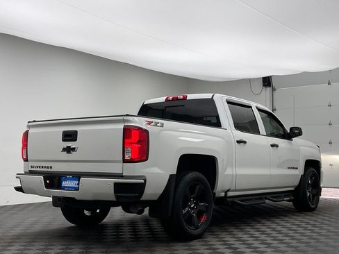 Used 2018 Chevrolet Silverado 1500 LTZ Z71 w/ Redline Edition AWD/4WD image 8