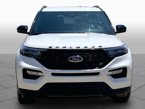 Used 2023 Ford Explorer ST AWD/4WD image 4