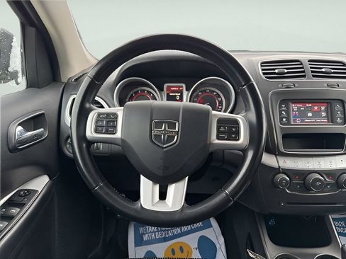 Used 2020 Dodge Journey SE w/ SE Popular Equipment Group image 15