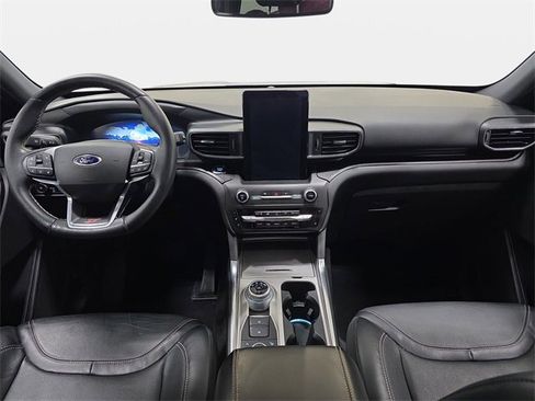 Used 2020 Ford Explorer ST w/ ST Street Pack image 10