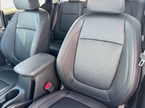 New 2026 Kia Seltos EX image 17