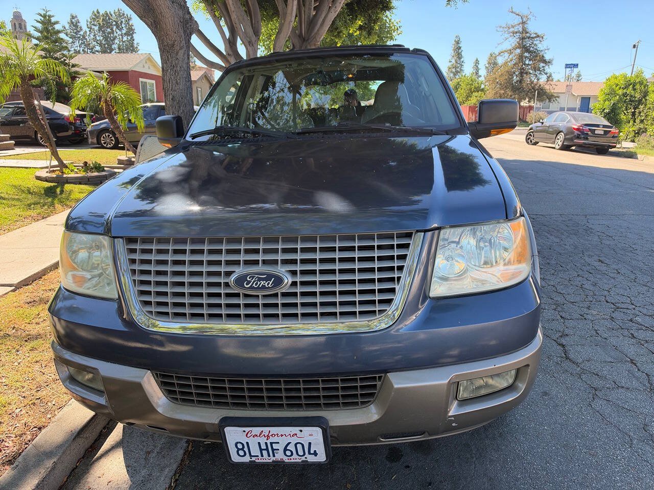 Used 2004 Ford Expedition Eddie Bauer RWD image 2