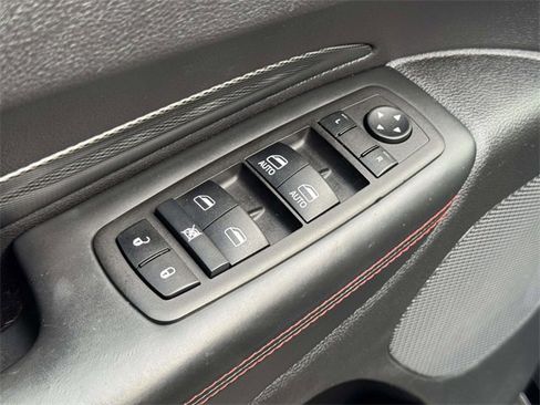 Used 2024 Dodge Durango GT image 16