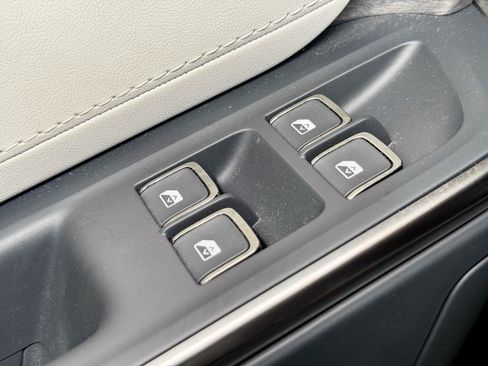 Used 2025 Rivian R1T Adventure AWD/4WD image 8