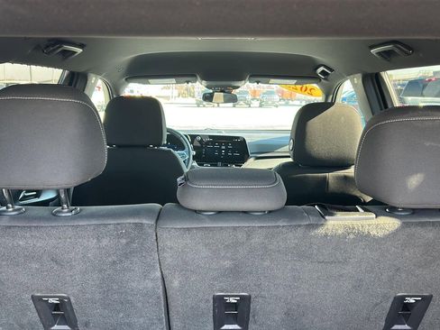 Used 2025 Chevrolet Equinox LT image 16