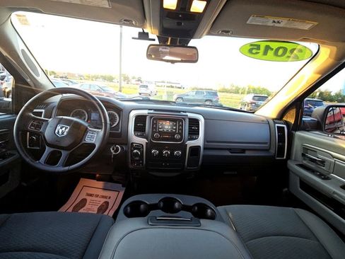 Used 2015 RAM 1500 Classic SLT image 11