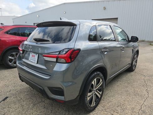 Used 2025 Mitsubishi Outlander Sport SE AWD/4WD image 9