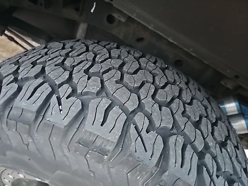 Used 2017 Ford F150 Raptor w/ Equipment Group 802A Luxury image 14