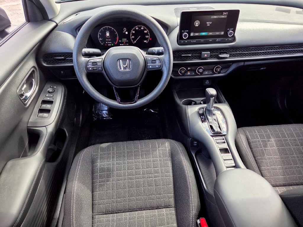 Certified 2025 Honda HR-V LX image 12