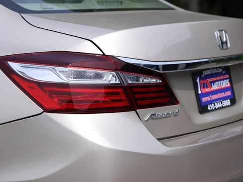 Used 2017 Honda Accord LX image 7