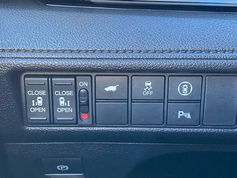 Used 2024 Honda Odyssey Elite image 26