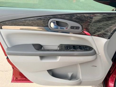 Used 2014 Buick Enclave Leather image 15