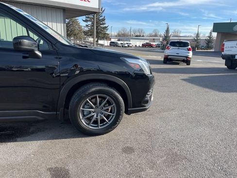 Used 2022 Subaru Forester Premium w/ Popular Package #1 AWD/4WD image 14