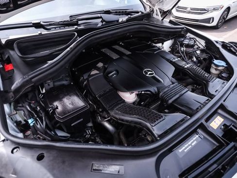 Used 2018 Mercedes-Benz GLS 450 4MATIC image 64
