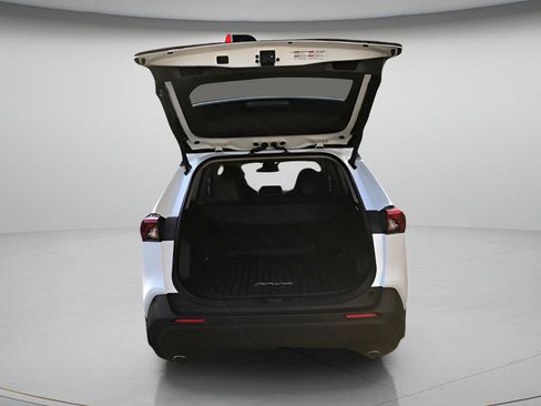 Certified 2023 Toyota RAV4 XLE Premium AWD/4WD image 9