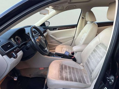 Used 2013 Volkswagen Passat 2.5 SEL Premium image 14