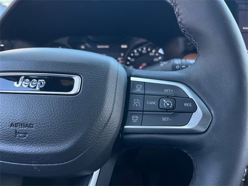 Used 2024 Jeep Compass Limited w/ Sun and Sound Group image 13