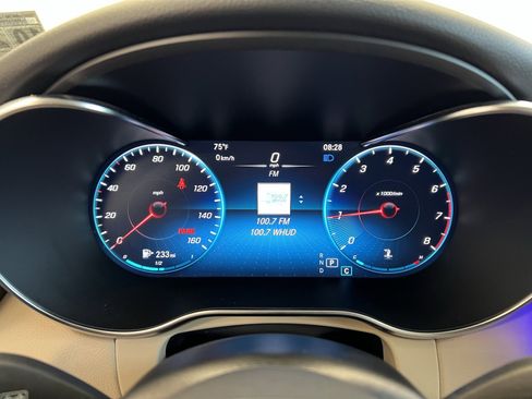 Used 2021 Mercedes-Benz GLC 300 4MATIC image 19