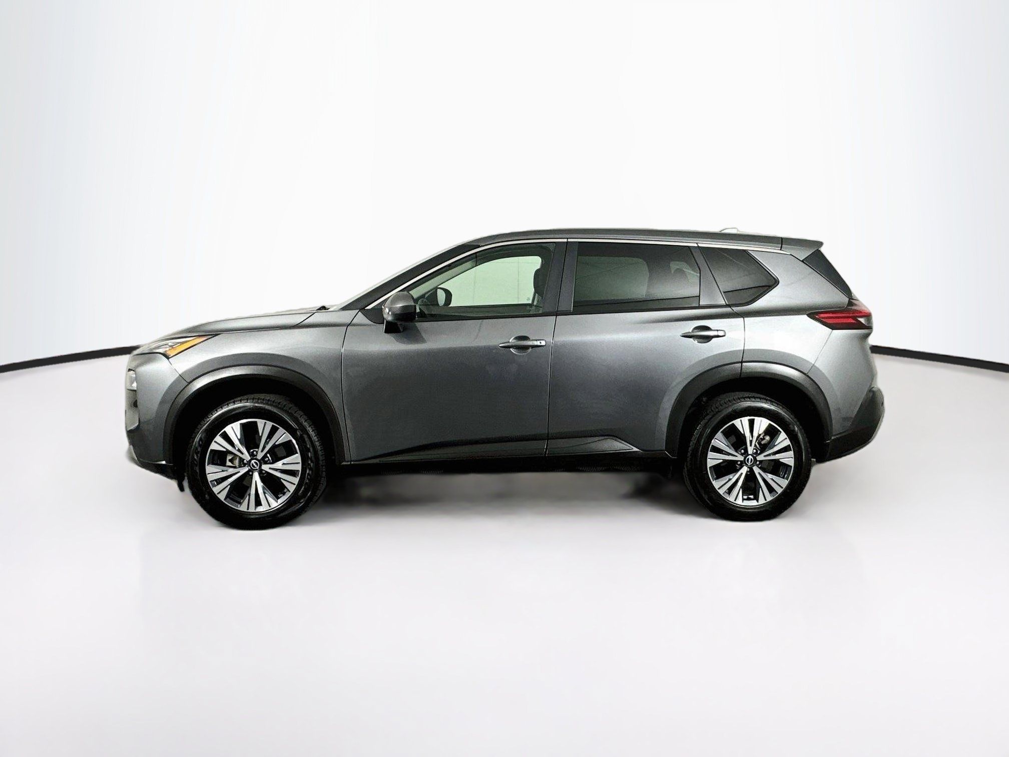 Used 2023 Nissan Rogue SV AWD/4WD image 4