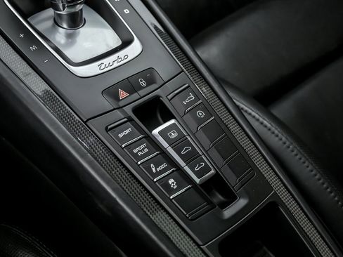 Used 2014 Porsche 911 4 Coupe image 40