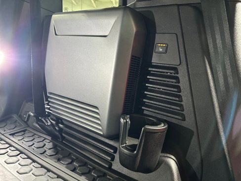 Used 2020 Land Rover Defender 110 X AWD/4WD image 66