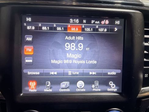 Used 2015 RAM 1500 Sport w/ Sport Premium Group image 17