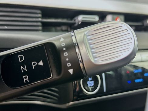 Used 2024 Hyundai Ioniq 5 SE AWD/4WD image 25