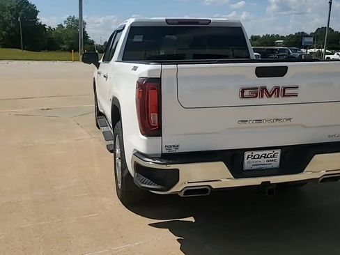Used 2023 GMC Sierra 1500 SLT w/ SLT Premium Package AWD/4WD image 7