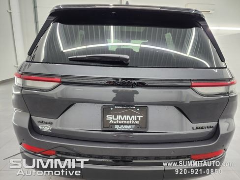 New 2025 Jeep Grand Cherokee Limited w/ Black Appearance Package image 25