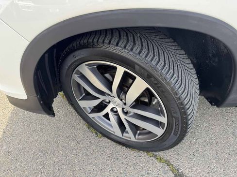 Used 2016 Honda Pilot Touring image 39