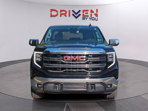 Used 2024 GMC Sierra 1500 SLT AWD/4WD image 8