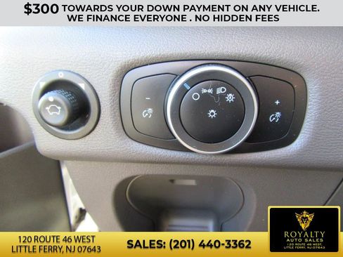 Used 2020 Ford Transit 250 Medium Roof w/ Load Area Protection Package image 33