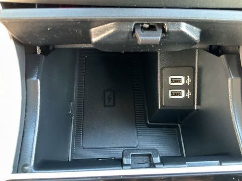 Used 2019 Ford Edge SEL w/ Equipment Group 201A image 18