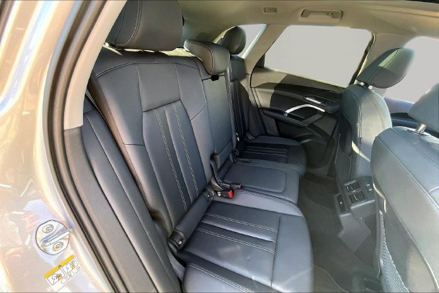Used 2026 Audi Q5 Premium w/ Convenience Package AWD/4WD image 28