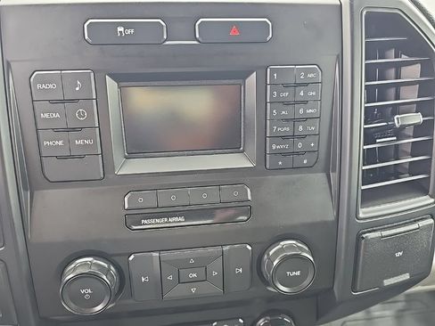 Used 2017 Ford F150 XL w/ XL Power Equipment Group AWD/4WD image 13
