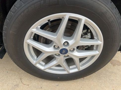 Used 2022 Ford Edge SEL w/ Convenience Package image 11