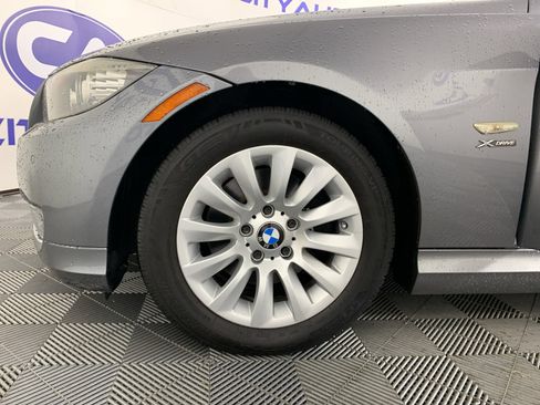 Used 2009 BMW 328i xDrive Sedan AWD/4WD image 12