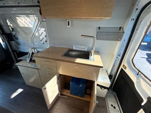 Used 2018 Ford Transit 250 130 Medium Roof image 15