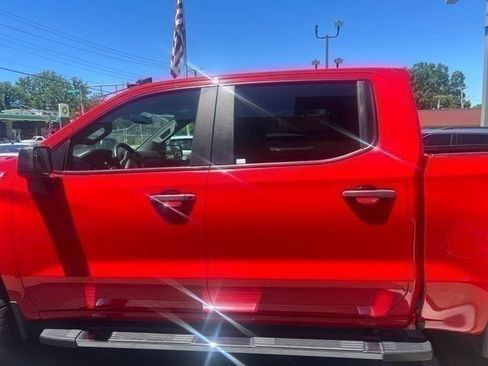 Used 2020 Chevrolet Silverado 1500 Custom Trail Boss w/ Custom Convenience Package AWD/4WD image 7