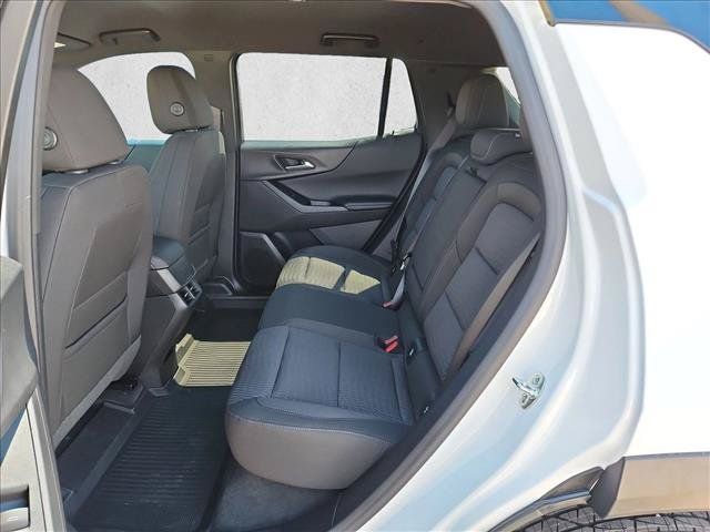 New 2027 Chevrolet Equinox LT FWD image 16