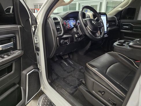 Used 2024 RAM 2500 Laramie image 20