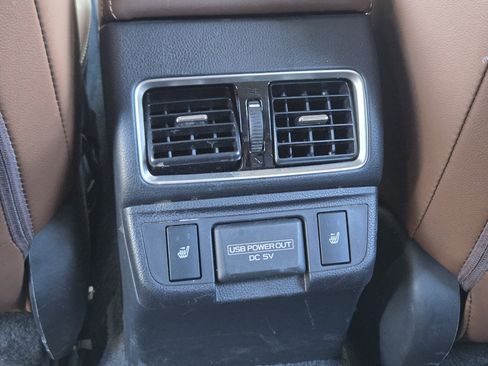 Used 2018 Subaru Outback 3.6R Touring image 41