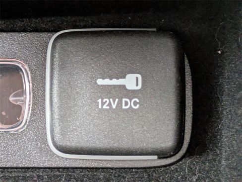 Used 2021 Jeep Grand Cherokee Limited w/ Luxury Group II image 32